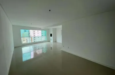 1 suíte mais 2 demi - 2 vagas - área de lazer completa - localização privilegiada