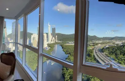 Apartamento mobiliado e decorado - vista mar - andar alto - 3 suítes - 3 vagas - área de lazer completa
