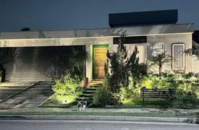 Casa com 3 quartos à venda na Avenida C, 111, Condomínio Villa Jardim, Cuiabá