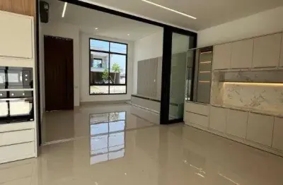 Casa com 4 quartos à venda na Avenida Itália, 1, Jardim Itália, Cuiabá