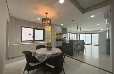 Casa em condomínio fechado com 4 quartos à venda na rua joão de barro, jardim imperial, cuiabá por r$ 807.000