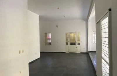 Casa com 4 quartos à venda na Rua Rio Grande do Sul, 1, CPA II, Cuiabá
