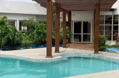 Casa comercial com 1 sala para alugar na Rua Sinjão Curvo, 1, Santa Rosa, Cuiabá