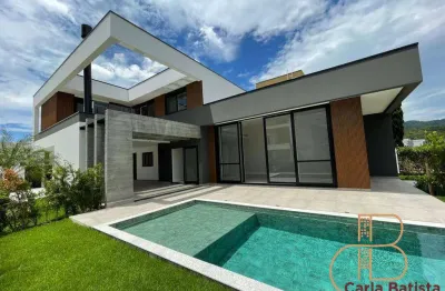 Belíssima casa pronta para morar no condomínio caledônia private village