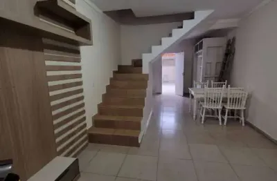 Sobrado semi mobiliado, dois dormitórios + vaga coberta bairro santa regina