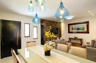 Excelente sobrado semimobiliado, com 03 dormitórios no centro de camboriú