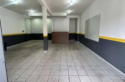 Locação - ampla sala comercial térrea 60m², em rua com grande fluxo.