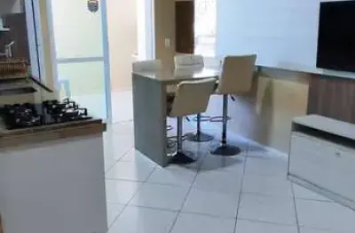 Apartamento com 02 dormitórios no centro de camboriú