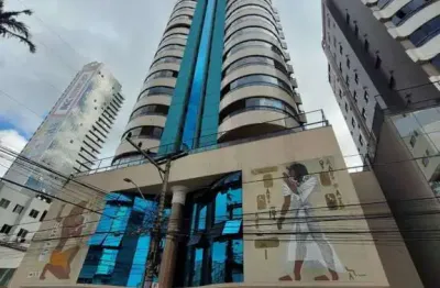 Amplo apartamento pronto para morar no centro de balneário camboriú