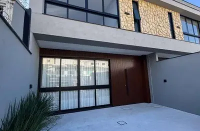 Ampla casa geminada 03 suítes, de alto padrão bairro são francisco de assis