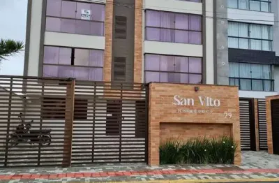 Apartamento com 01 suíte + 02 dormitórios, 02 vagas cobertas no centro.