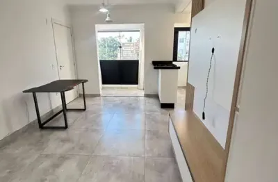 Excelente apartamento semimobiliado no centro de camboriú pronto para morar