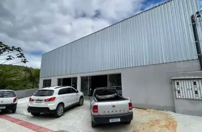 Locação - amplo galpão com 280m², ideal para seu negócio, no rio pequeno