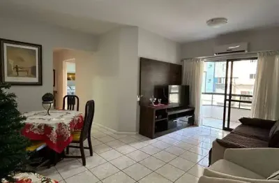 Amplo apartamento com 01 suíte + 01 dormitório no coração de balneário