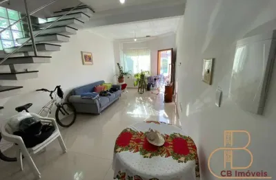 Excelente sobrado com 03 suítes no coração de balneário camboriú.