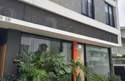 Locação - sala comercial térra com mezanino no centro de balneário