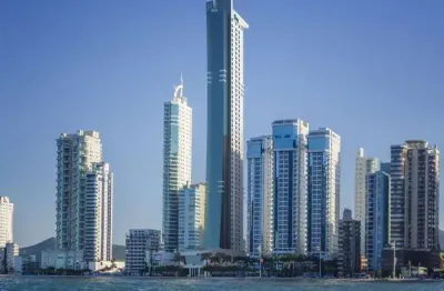 Frente mar - altíssimo padrão - parcelamento direto em 100 meses