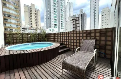 Apartamento com 2 dormitórios, sendo 1 suíte para locação de temporada, 120 m² p