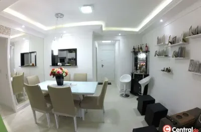 Apartamento frente mar com 3 dormitórios próximo à barra norte