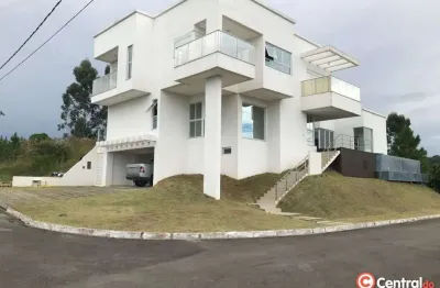 Casa à venda com 4 suítes e 4 vagas de garagens por r$ 3.000.000,00 - camboriú/s