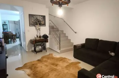 Sobrado com energia solar, 2 suítes - santa regina – camboriú - r$ 598.000,00