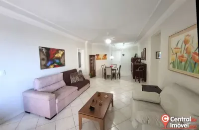 Apartamento Mobiliado à Venda na Barra Sul com Vista para o Mar