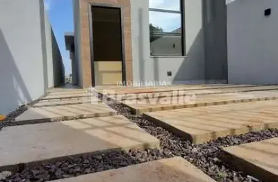 Oportunidade única: casa moderna com pé direito duplo e amplo espaço