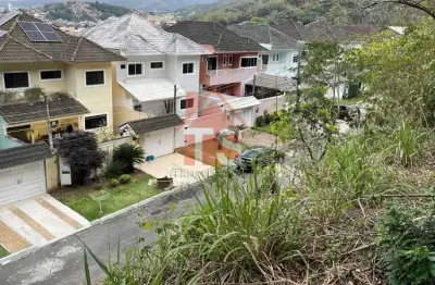 Amplo terreno de 2000m no bosque dos  esquilos em jacarepaguá