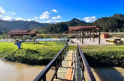 Chácara / sítio com 2 quartos à venda em Oliveira, Tijucas 