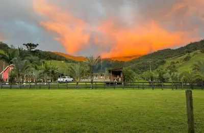 Esse sítio à venda no rio miguel, águas mornas/sc, é uma verdadeira joia .