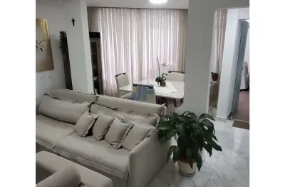 Maravilhoso sobrado mobiliado no centro de balneário camboriú localização privilegiada