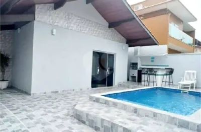 Casa com 3 quartos à venda na Duque De Caxias, 419, Cidade Nova Peruibe, Peruíbe