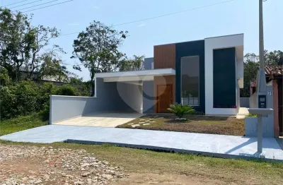 Casa com 3 quartos à venda na Luciano De Bona, 656, Parque Balneário Oásis, Peruíbe