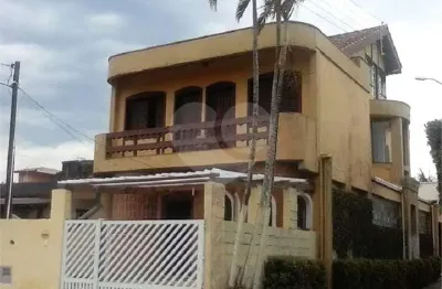 Casa com 3 quartos à venda na Silvio Pinto Soares, 860, Balneario Sambura, Peruíbe