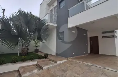 Casa à venda no Jardim Icaraíba, Peruíbe 