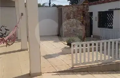 Casa com 4 quartos à venda na Romania, 1189, Balneário Stella Maris, Peruíbe