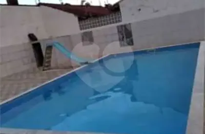 Casa com 3 quartos à venda no Jardim Star, Peruíbe 