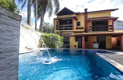 Sobrado com 4 quartos à venda em Balneário São João Batista 2 - SP