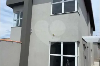 Casa com 3 quartos à venda na Porto Alegre, 432, Balneário Gaivota, Itanhaém