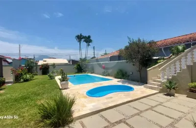 Casa com 3 quartos à venda na Doutor Aurelio Campos, 738, Balneário São João Batista, Peruíbe