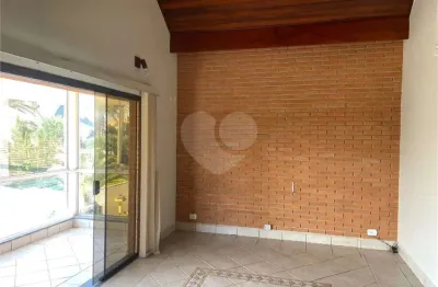 Condomínio com 3 quartos à venda em Bougainville Residencial I - SP