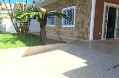 Casa térrea com 4 quartos à venda em Parque Balneário Oasis - SP