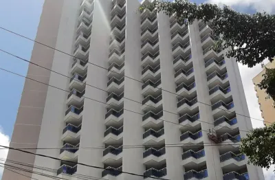 Excelente localização á dois quarteirões da praia, com vista mar, apartamentos c/  02 quartos e condominio c/ lazer completo..