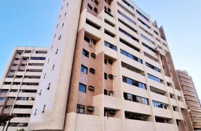 Apartamento no meireles, próximo á praia, c/ sala, varandão, 03 suites, cozinha, área de serviço,  armários, 02 vagas e condomínio c/ lazer completo!