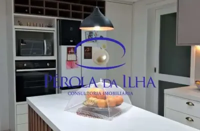 Casa espaçosa e luxuosa à venda em florianópolis-sc, bairro joão paulo: 4 quartos, 2 suítes, 2 salas, 4 banheiros, 2 vagas, 250m².