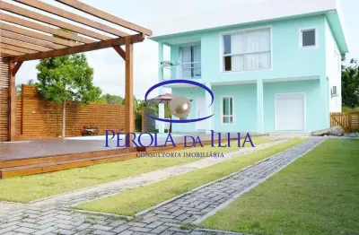 Casa em condomínio de luxo em florianópolis-sc, vargem grande - 4 quartos, 1 suíte, 2 salas, 4 banheiros, 2 vagas de garagem, 240m². venha conferir!