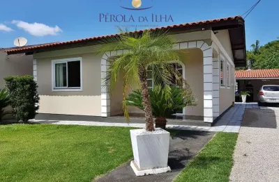 Maravilhosa casa à venda em florianópolis-sc, bairro cacupé: 3 quartos, 2 salas, 2 banheiros, 2 vagas, 160m²!