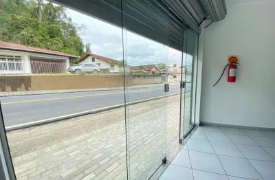 Sala comercial no bairro água verde, com aproximadamente 35 m²