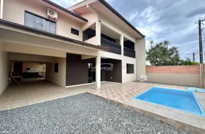 Excelente sobrado com 4 quartos, sendo 1 suíte no bairro armação do itapocoroi em penha/sc. (cód. 10004)