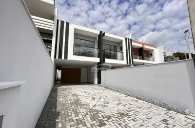 Sobrado com 3 suítes, 2 vagas de garagem e 150,30m² na ponta aguda